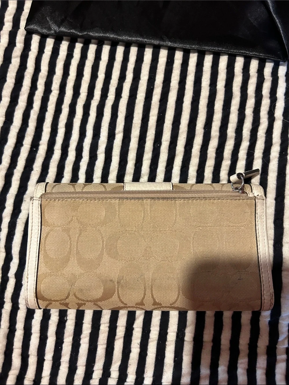 Coach Beige and Cream Signature Continental Wallet